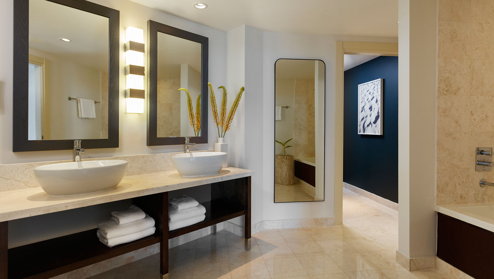 Kimpton Epic Hotel Miami Photo Gallery Image